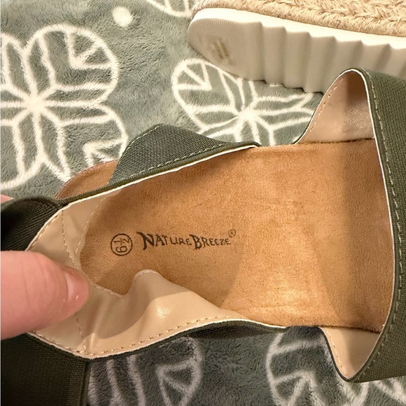 Nature Breeze Olive Green Espadrille Platform Sandals - Size 6.5 - Never Worn - Picture 7 of 9